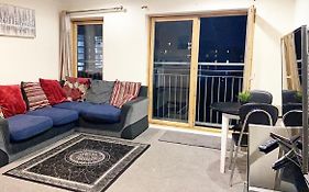 2 Bedroom Apartment Birmingham City Centre